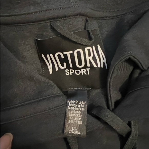 Victoria Sport tulip back hoodie - Picture 3 of 3